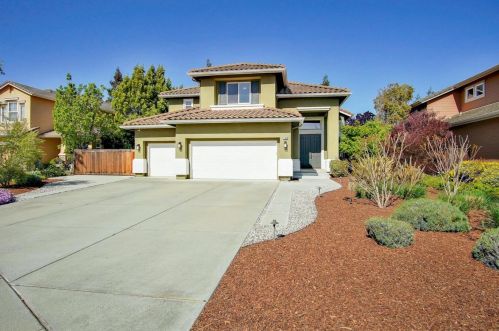 17660 Bentley Dr, Morgan Hill, CA 95037-3116