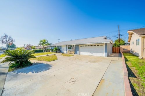 757 Lake Ave, Ontario, CA 91764-3625