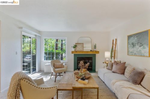 485 Canyon Oaks Dr, Oakland, CA 94605-3845