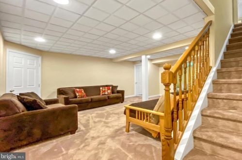 233 Beech Ln, Swedesboro NJ  08085-4033 exterior