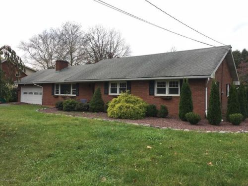 1600 Stones Crossing Rd, Easton, PA 18045-5737