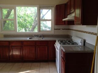 65 Isabella Ave, Newark NJ  07106-2026 exterior