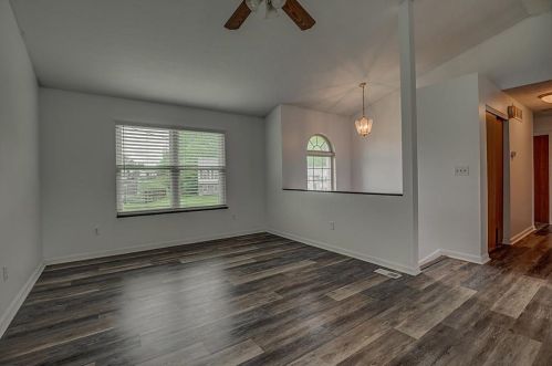 176 Red Cloud Ct, Covington, KY 41017-9423