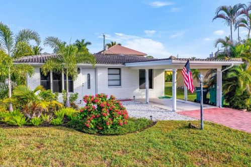 611 110th Ave, Naples FL  34108-1817 exterior