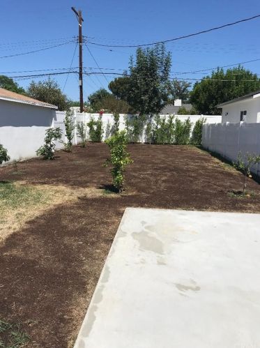 7650 Amestoy Ave, Van Nuys CA  91406-2109 exterior