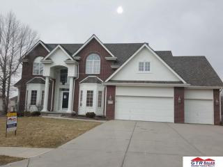 16134 Bedford Ave, Omaha NE  68116-6433 exterior