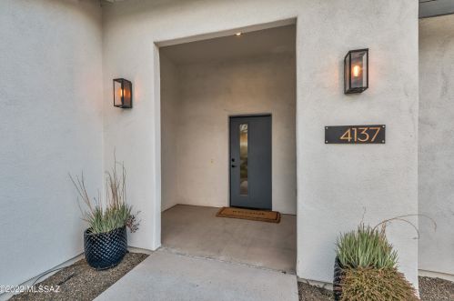 4137 Timrod St, Tucson, AZ 85711-4149