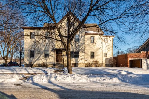 1502 Madison St, La Crosse, WI 54601-4983