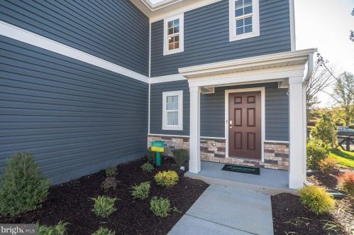 179 Winifred Dr, Hanover PA  17331 exterior