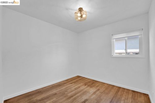 16032 Via Descanso, San Lorenzo CA  94580-2412 exterior