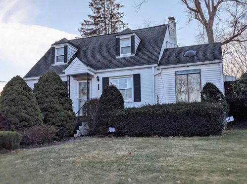 378 Woodcliff Cir, Pittsburgh, PA 15243-1469
