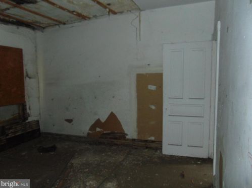 950 Pne St, Camden NJ  08103-2519 exterior