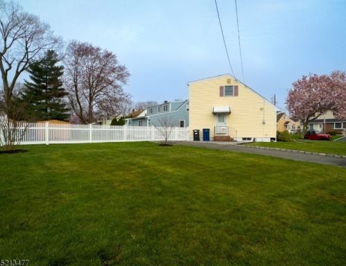 22 Fisher Pl, Clark NJ  07066-3239 exterior