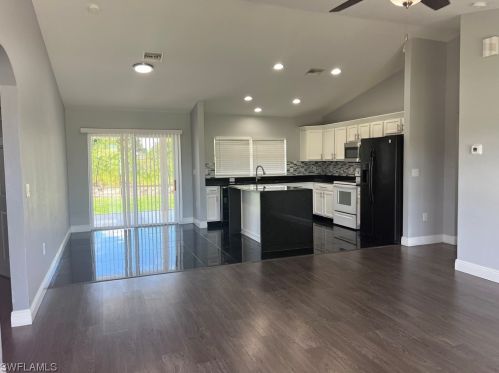 2910 25th St, Lehigh Acres FL  33976-4022 exterior