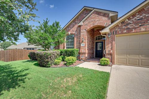22 Mary Lou Ct, Midlothian, TX 76063-3756