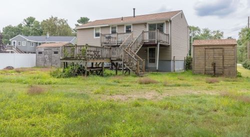 11 Colleen Cir, Billerica MA 01821-5846 exterior