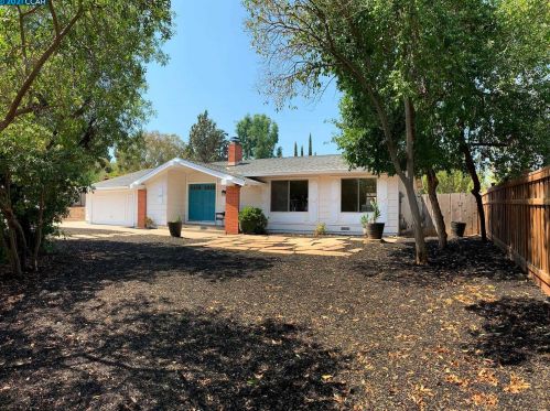 1165 Basswood Pl, Concord, CA 94521-4822