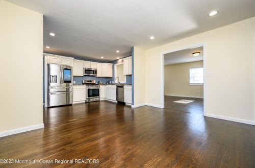 58 Richardson Ave, Tinton Falls NJ  07724-1313 exterior