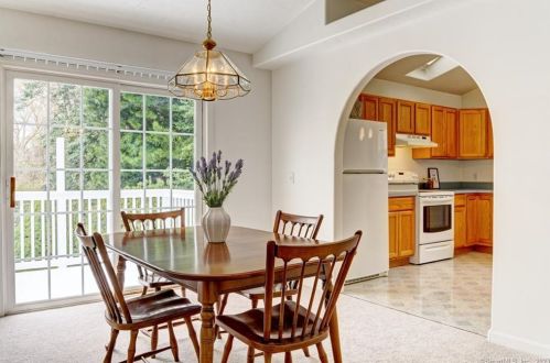 159 Azalea Dr, Groton CT  06340-4126 exterior