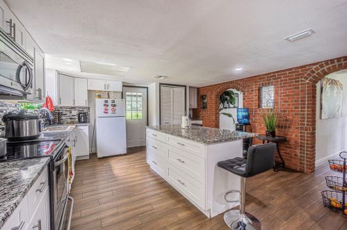 1128 Chert Rock Trl, Wimauma FL  33598-6306 exterior