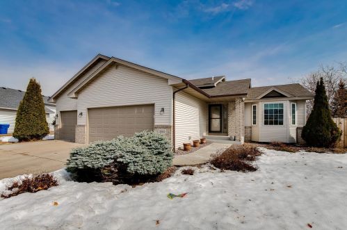 2000 Bridgewater Blvd, Spectacle Lake, MN 55008-2549