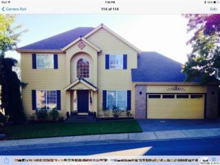5288 Berkshire Ct, Salem, OR 97306-1090