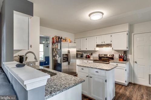 6404 Forest Grove Dr, Fredericksburg VA  22407-6344 exterior