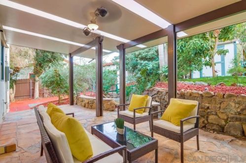 3211 Dumas St, San Diego CA 92106-1317 exterior