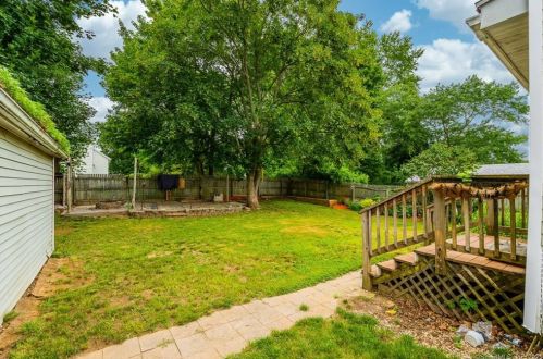 3 Robin St, Waterford CT  06385-2111 exterior