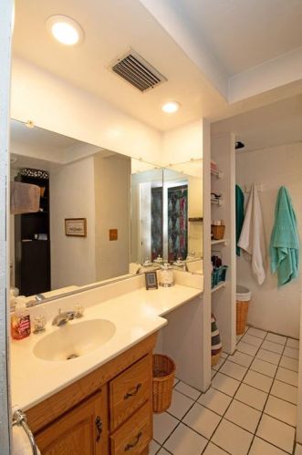 4291 Cherry St, Saint Petersburg FL  33703-5033 exterior