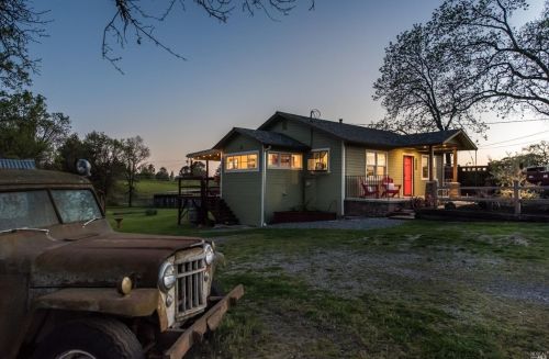 1983 Olivet Rd, Santa Rosa CA  95401-3850 exterior