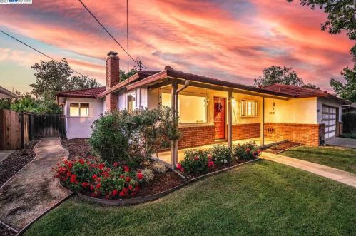 4137 Silver St, Pleasanton, CA 94566-6223