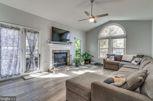 14100 Heatherstone Dr, Bowie MD  20720-4833 exterior