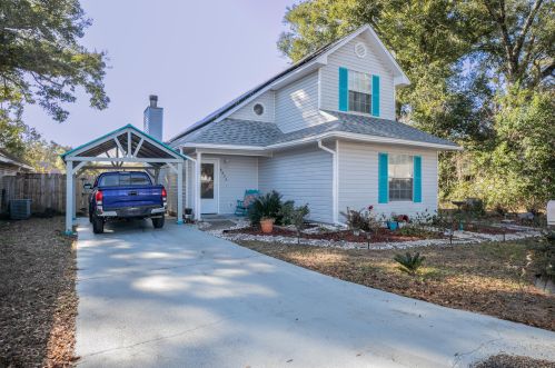 6955 Weatherwood Dr, Pensacola, FL 32506-3884