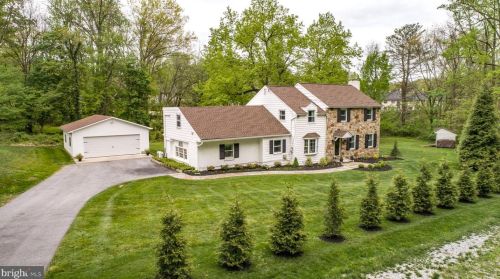 215 Darby Rd, Paoli, PA 19301-2002