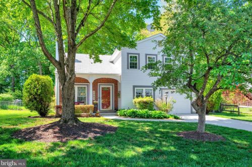 5647 Newtone Ct, Woodbridge, VA 22193-4111