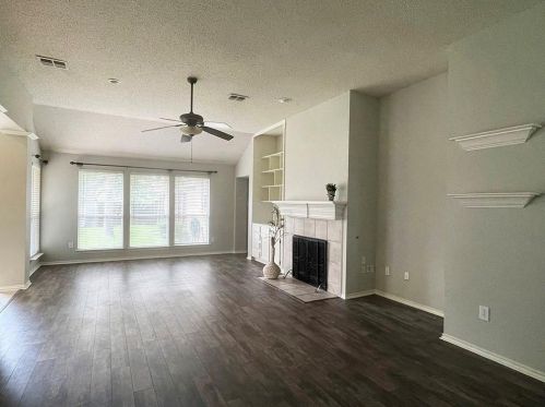 305 Fairfax Dr, Allen, TX 75013-3606