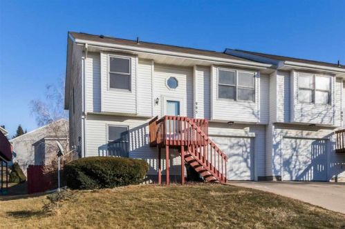 995 22nd Ave, Iowa City, IA 52241-1508