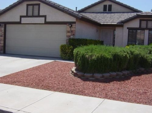 13625 Ironstone Cir, Victorville, CA 92392-8749