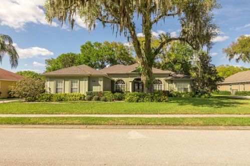 6891 Lacy Dr, Lakeland, FL 33813-5660