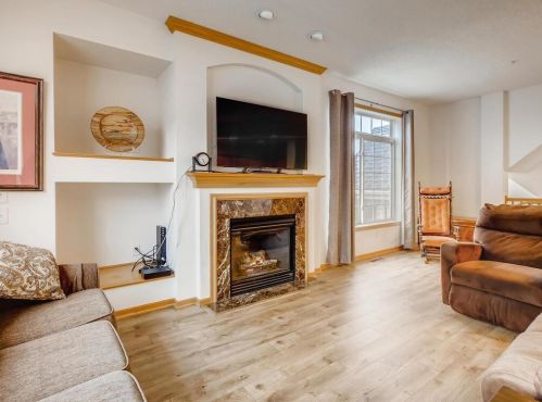 4332 Victor Path, Lino Lakes, MN 55038-4515