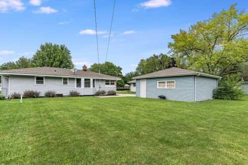 6215 Fairlane Ave, Milwaukee WI  53223-3471 exterior