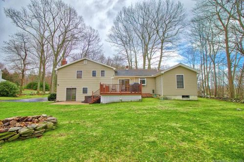 27 Bayberry Dr, Litchfield, CT 06787-1009