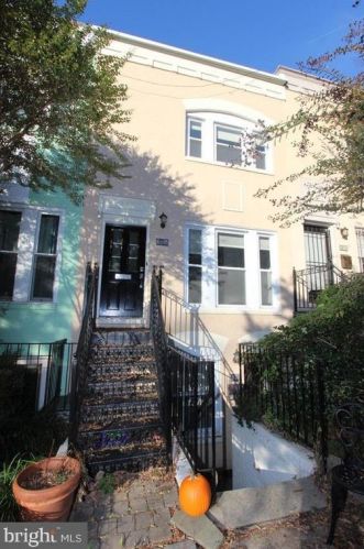 1910 17th St, Washington, DC 20020-4704