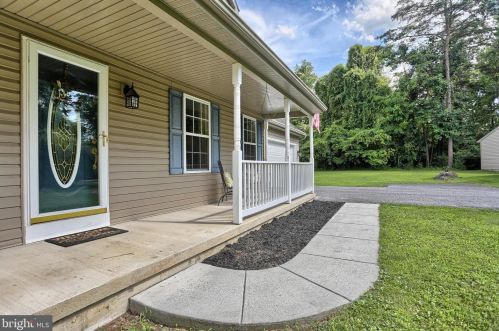 90 Cragmoor Rd, York Haven PA  17370-9050 exterior