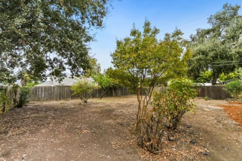 10 Clover Ct, Woodland CA  95695-3026 exterior