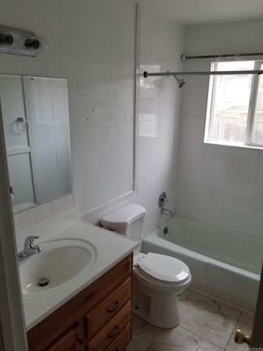 1244 Stuart St, Denver CO 80212-1952 exterior