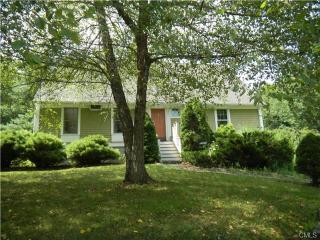 15 Bentley Cir, Goshen, CT 06756-1720