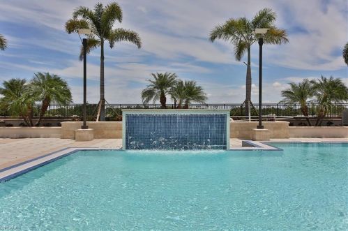 9115 Strada Pl, Naples FL  34108-2883 exterior