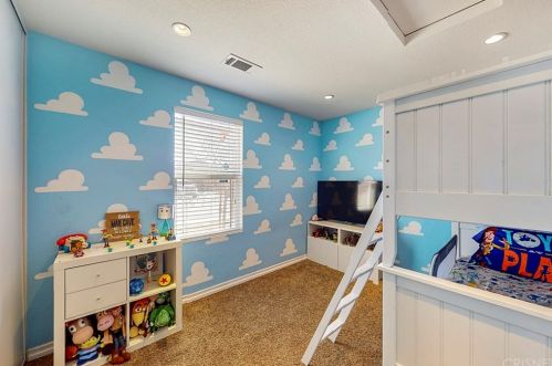 43123 Fleetwood Dr, Lancaster CA 93535-5213 exterior